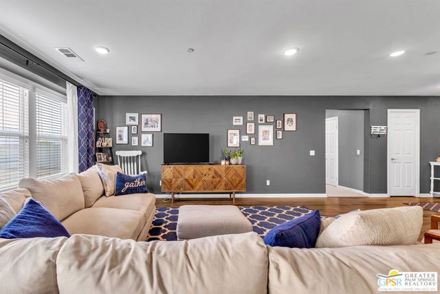 743 Pooish Avenue, San Jacinto, CA 92582