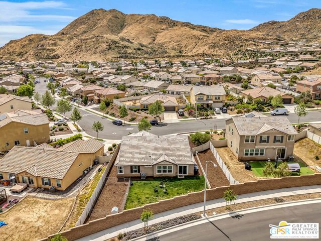 743 Pooish Avenue, San Jacinto, CA 92582