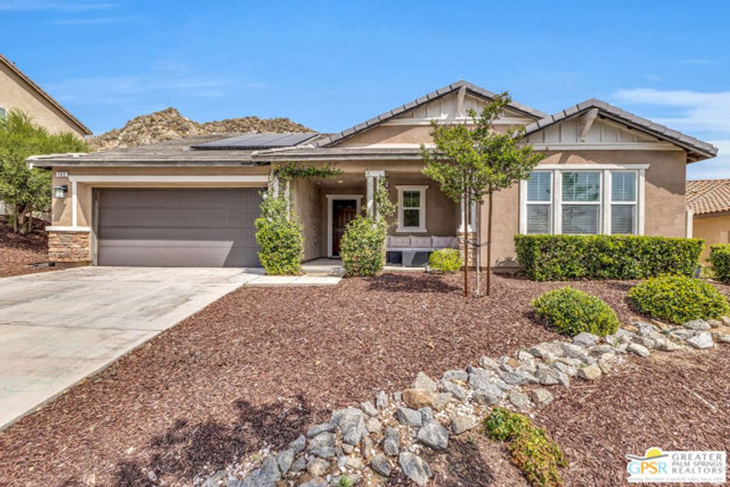 743 Pooish Avenue, San Jacinto, CA 92582