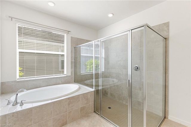 2525 Kona WAY, Naples, FL 34120