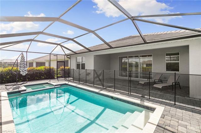 2525 Kona WAY, Naples, FL 34120