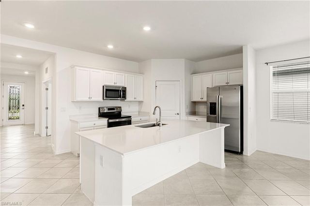 2525 Kona WAY, Naples, FL 34120