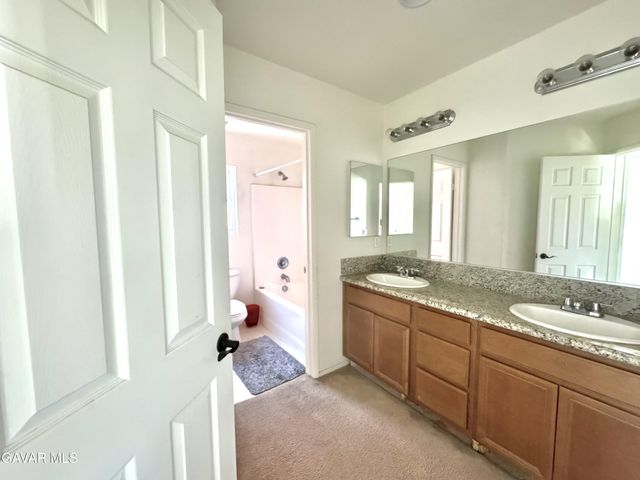 43834 Firewood Way, Lancaster, CA 93536