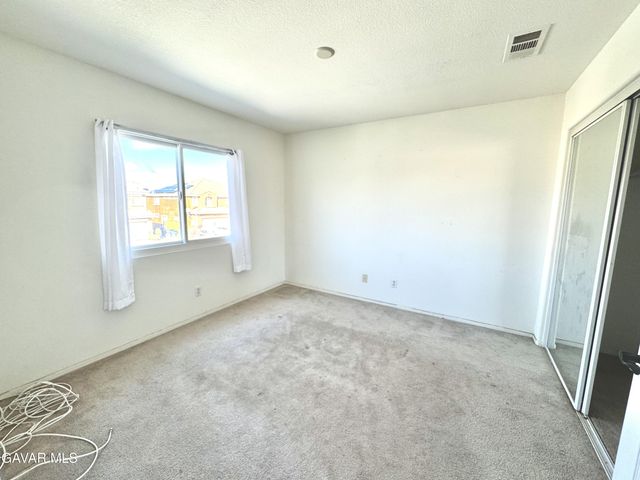 43834 Firewood Way, Lancaster, CA 93536