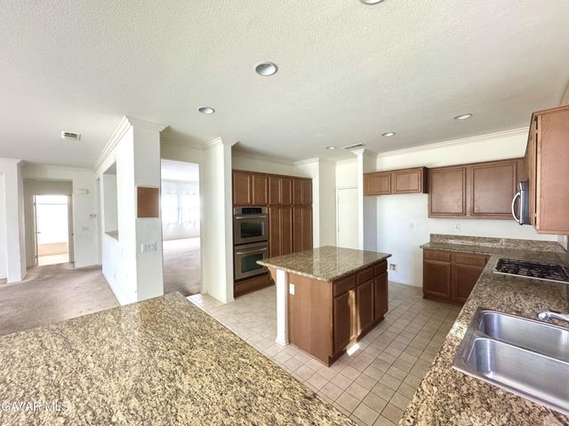 43834 Firewood Way, Lancaster, CA 93536