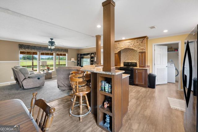 82 Harris Road, Baxley, GA 31513