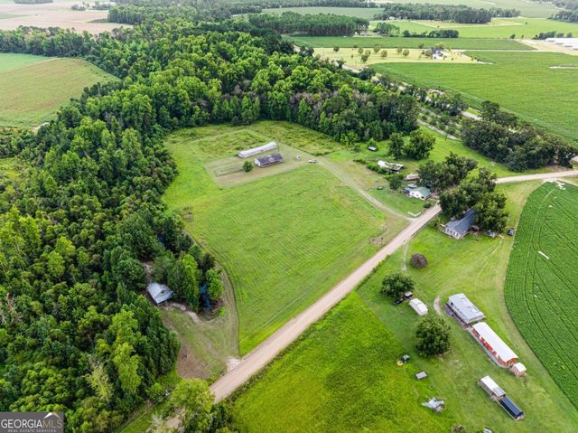 82 Harris Road, Baxley, GA 31513