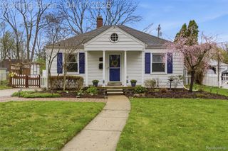 2729 Thomas Avenue, Berkley, MI 48072