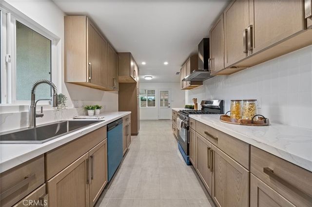 2039 Craig Way, La Verne, CA 91750