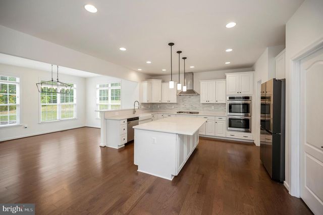 15 SWEET WILLIAM DR, Stafford, VA 22554