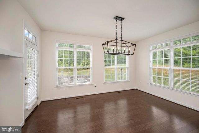 15 SWEET WILLIAM DR, Stafford, VA 22554
