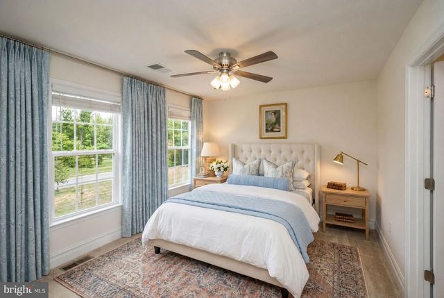 15 SWEET WILLIAM DR, Stafford, VA 22554