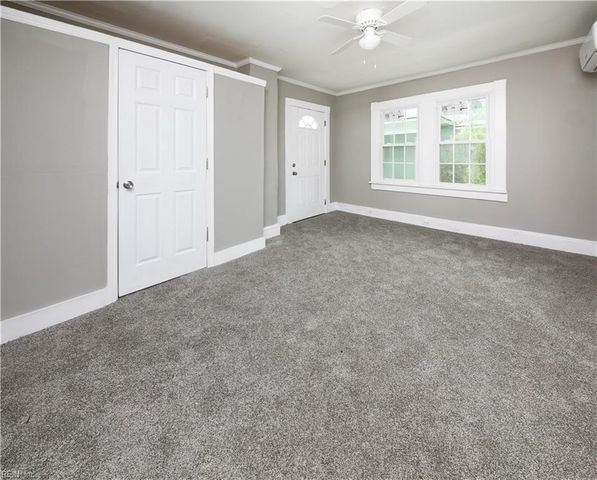 301 Shepard ST, Elizabeth City, NC 27907