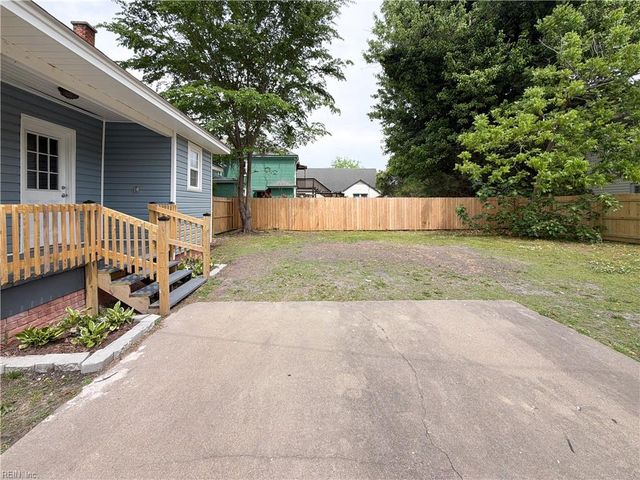 301 Shepard ST, Elizabeth City, NC 27907