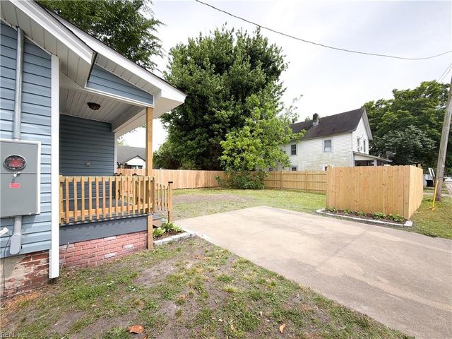 301 Shepard ST, Elizabeth City, NC 27907