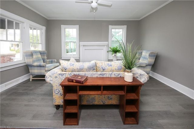 301 Shepard ST, Elizabeth City, NC 27907