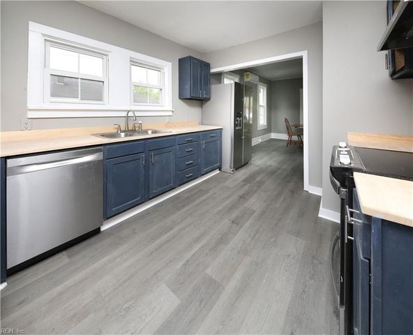 301 Shepard ST, Elizabeth City, NC 27907