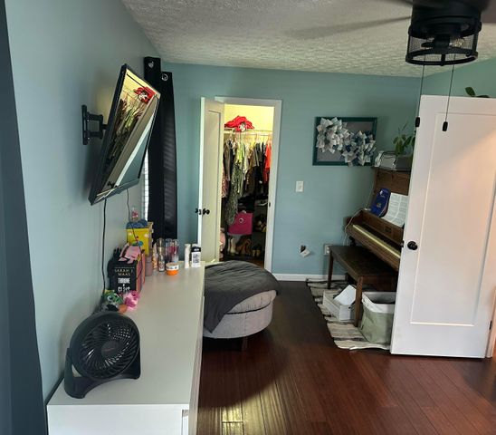 397 Mccutcheon Road, Columbus, OH 43230
