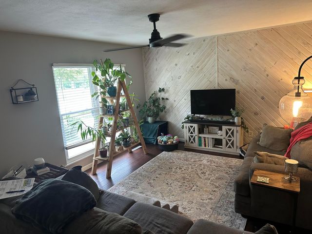 397 Mccutcheon Road, Columbus, OH 43230