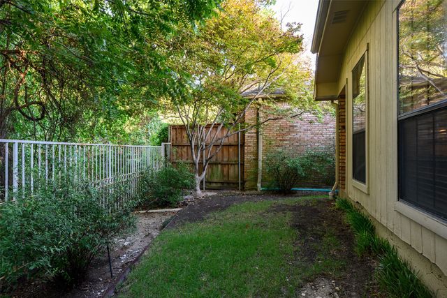 11904 Forest Lakes Lane, Dallas, TX 75230