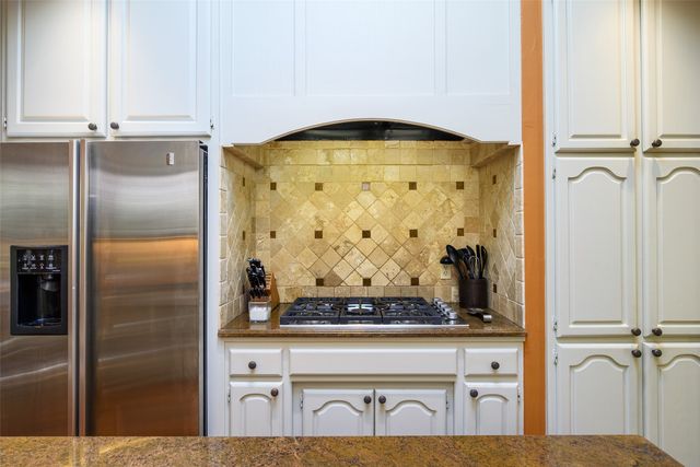 11904 Forest Lakes Lane, Dallas, TX 75230