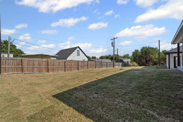3402 Hilltop Road, Granbury, TX 76048