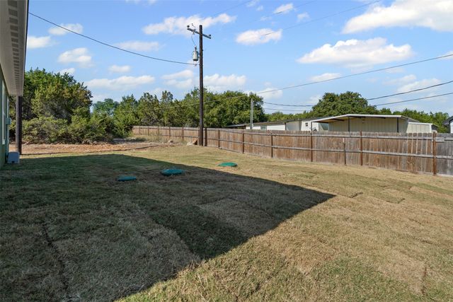 3402 Hilltop Road, Granbury, TX 76048
