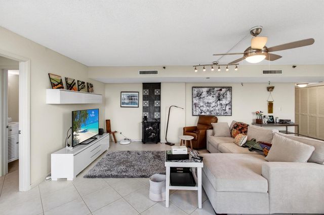 3420 S Ocean Boulevard 5z, Highland Beach, FL 33487