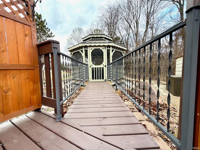 577 Sunny Acres Drive, Bedford, IN 47421