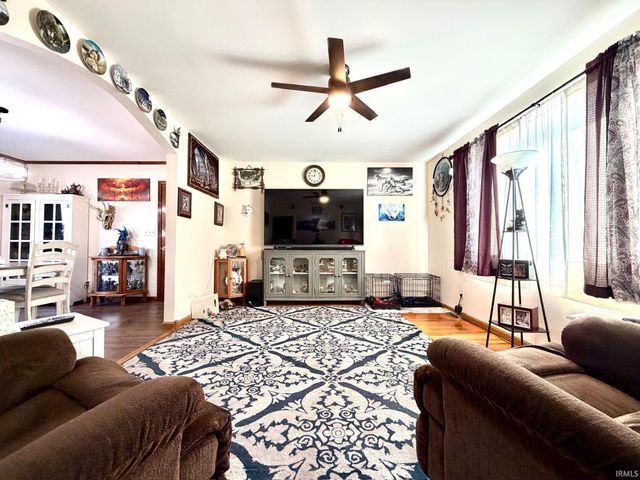 577 Sunny Acres Drive, Bedford, IN 47421