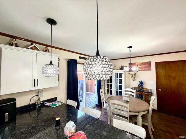 577 Sunny Acres Drive, Bedford, IN 47421