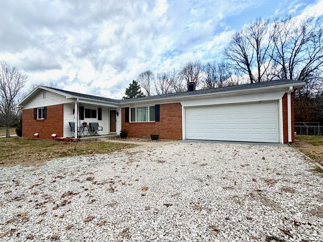 577 Sunny Acres Drive, Bedford, IN 47421