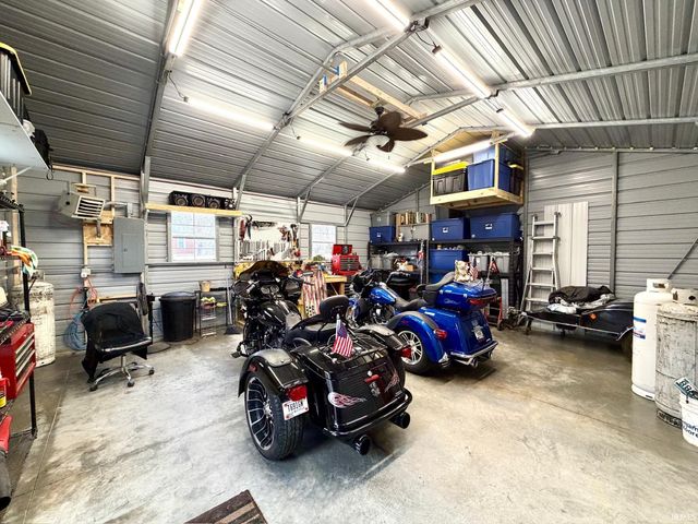 577 Sunny Acres Drive, Bedford, IN 47421