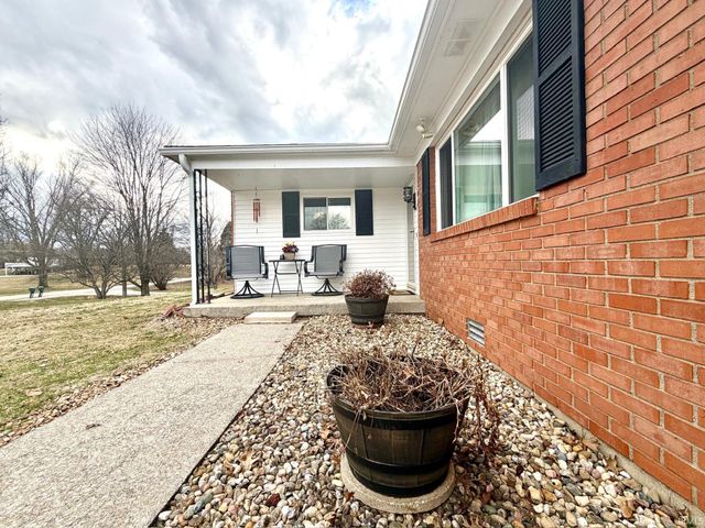 577 Sunny Acres Drive, Bedford, IN 47421