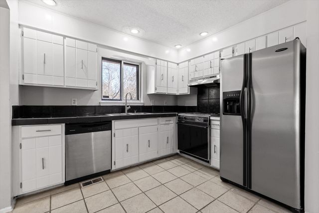 425 Stoneridge Drive, Hixson, TN 37343