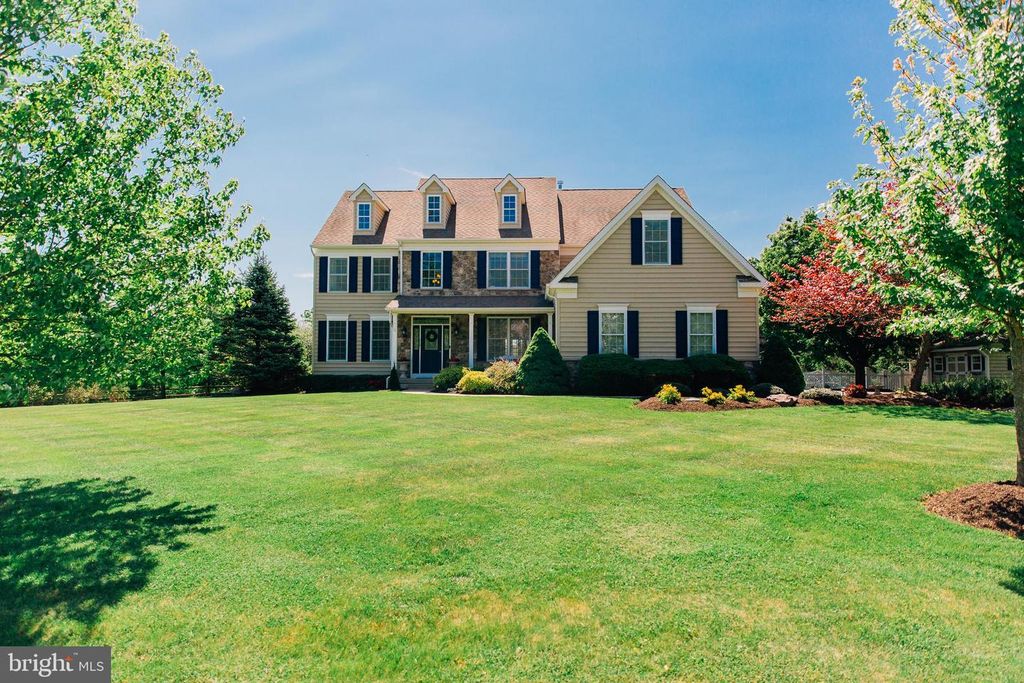 315 TINSMAN DR, Perkasie, PA 18944