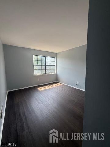 197-B Sierra Court, Woodbridge Proper, NJ 07095