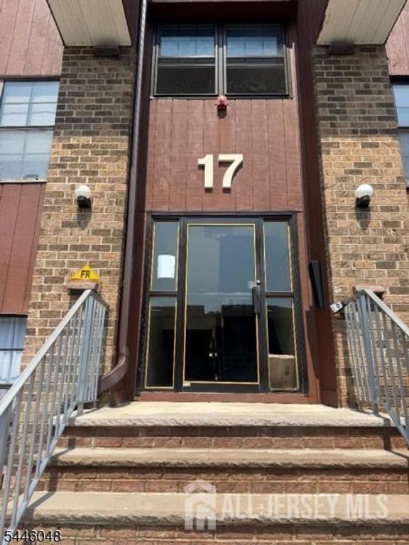 197-B Sierra Court, Woodbridge Proper, NJ 07095