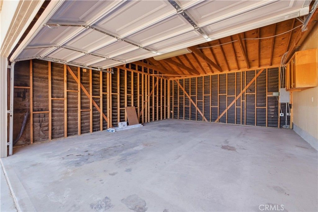 Image 40 of property listing at 60812 Adele Road, Landers, CA 92285