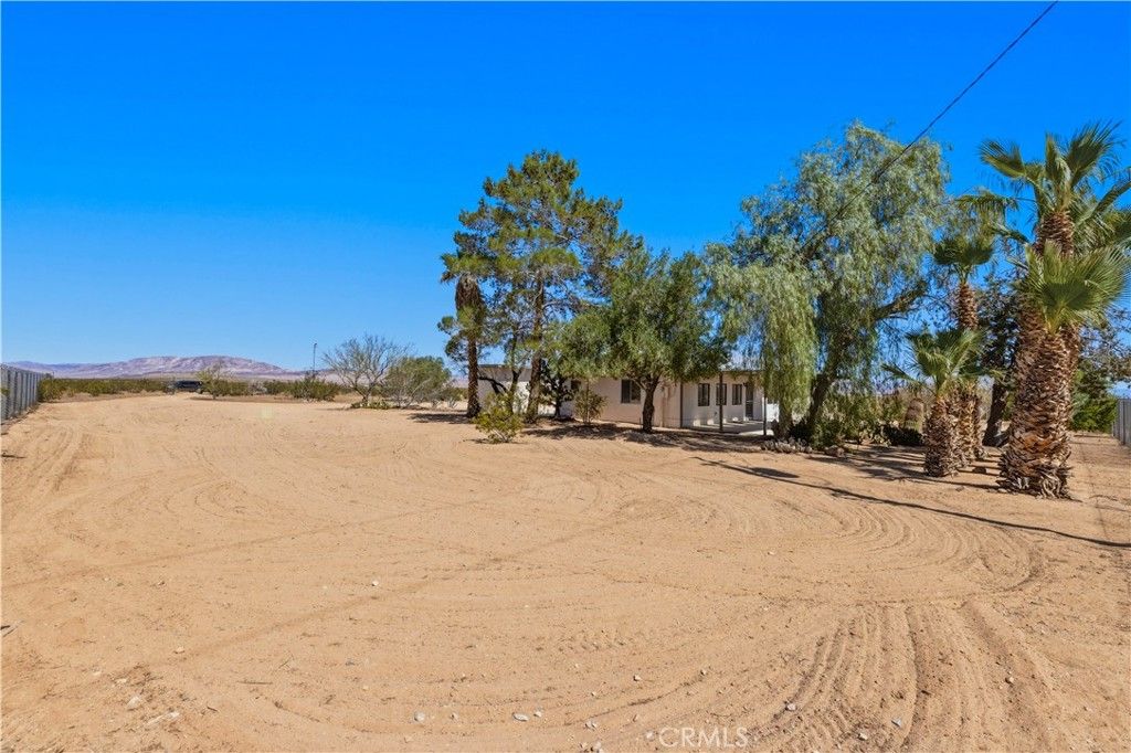 Image 47 of property listing at 60812 Adele Road, Landers, CA 92285