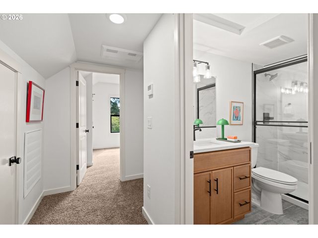 3801 Sw IOWA St, Portland, OR 97221