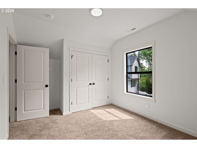 3801 Sw IOWA St, Portland, OR 97221