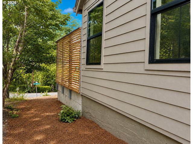 3801 Sw IOWA St, Portland, OR 97221