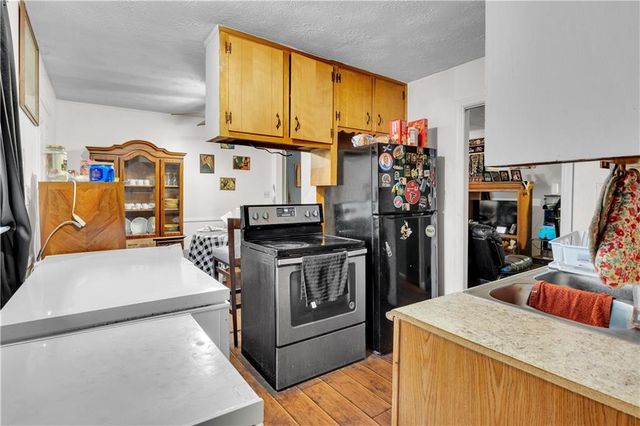 2568 Burkshire Road, Ellenwood, GA 30294