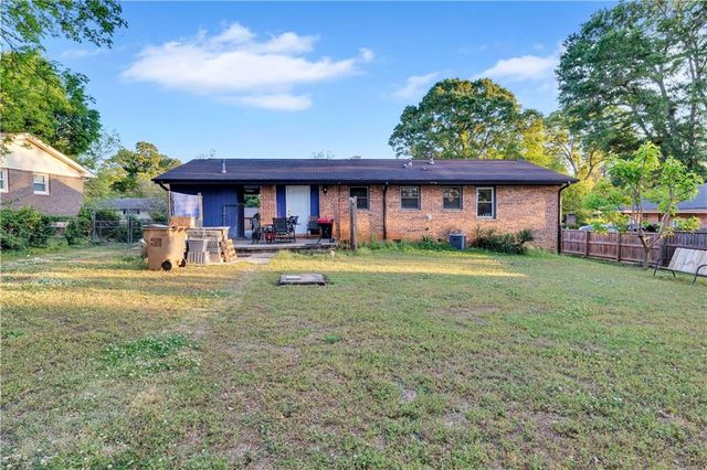 2568 Burkshire Road, Ellenwood, GA 30294
