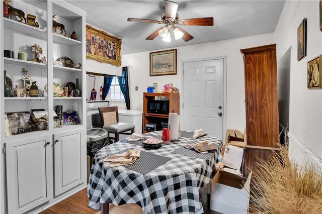 2568 Burkshire Road, Ellenwood, GA 30294