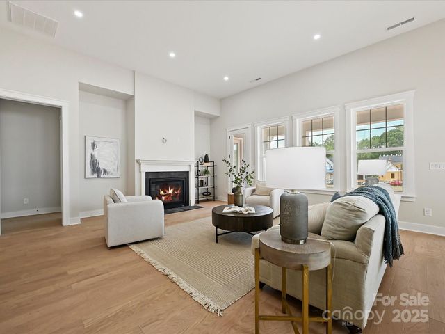 13722 Glennmayes Drive, Huntersville, NC 28078