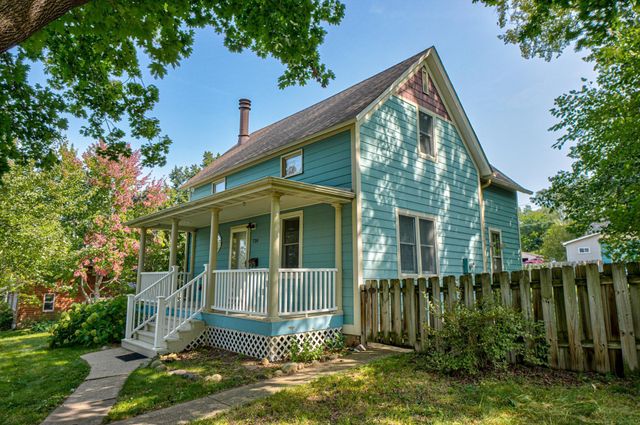 738 9th Street, Hudson, WI 54016