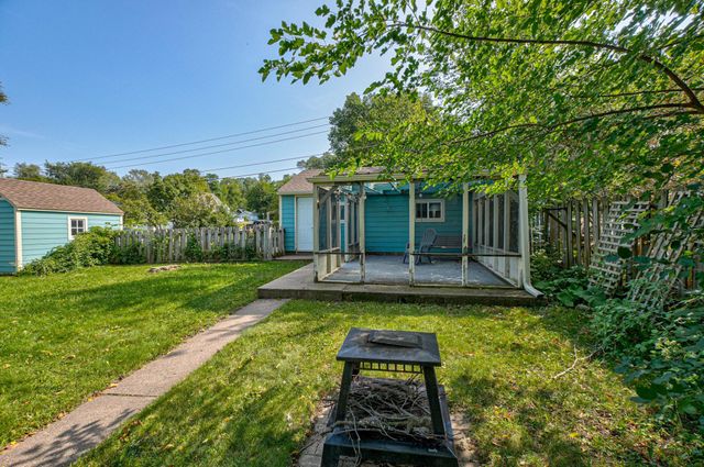 738 9th Street, Hudson, WI 54016