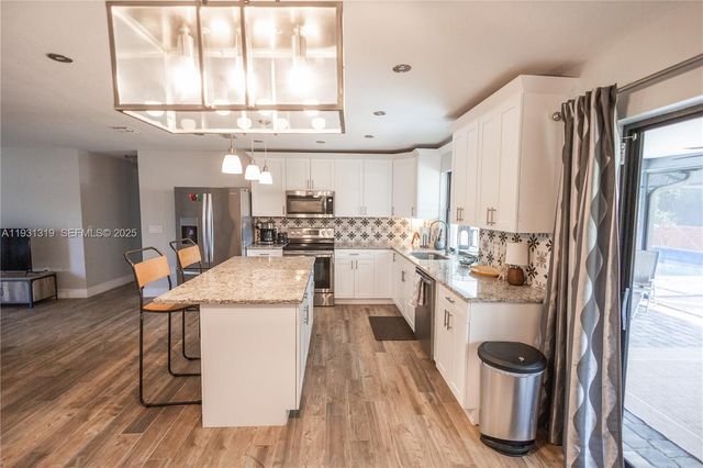 17312 Lee RD, Fort Myers, FL 33967